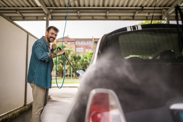 Best Commercial Building Pressure Washing  in Tutwiler, MS